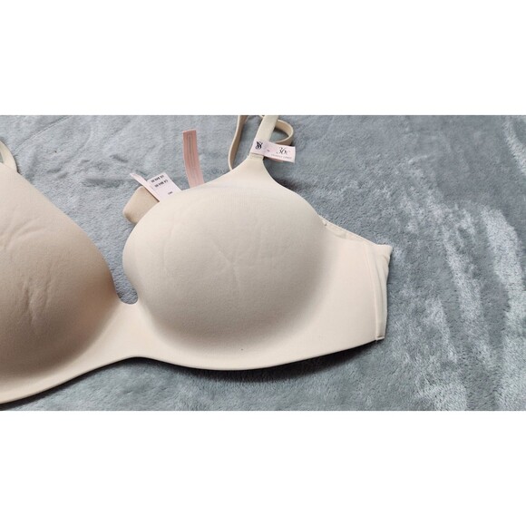 NWT Victoria's Secret 36C Marzipan FlexFactor Lightly Lined Plunge Bra - Picture 3 of 6